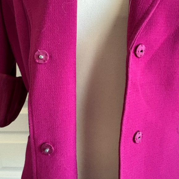 Tahari Magenta Blazer with Black Buttons size 4 - Picture 4 of 11